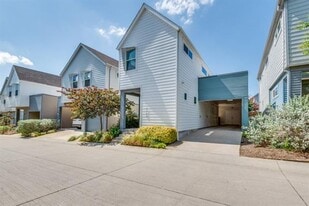 1155 Crownview Ln in Dallas, TX - Building Photo