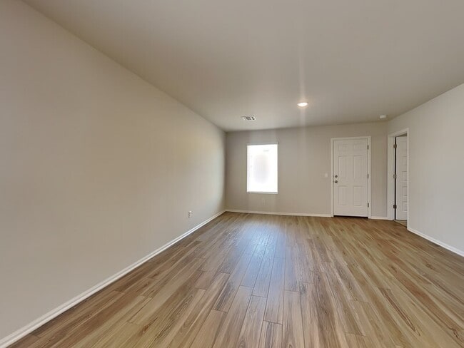 501 St Charles Pl in Newcastle, OK - Building Photo - Building Photo