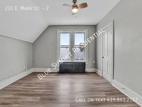 231 E Mary St in Bucyrus, OH - Building Photo - Building Photo
