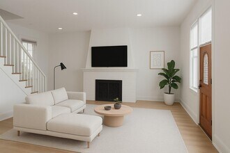 11 Floyd Pl in Great Neck, NY - Building Photo - Building Photo