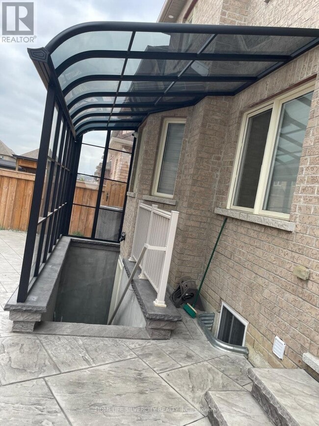 property at 25 Seymour Rd