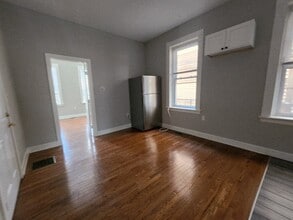 43 William St, Unit 1 in New Haven, CT - Foto de edificio - Building Photo