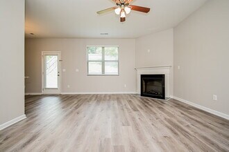 1156 Werre Way in Locust Grove, GA - Building Photo - Building Photo