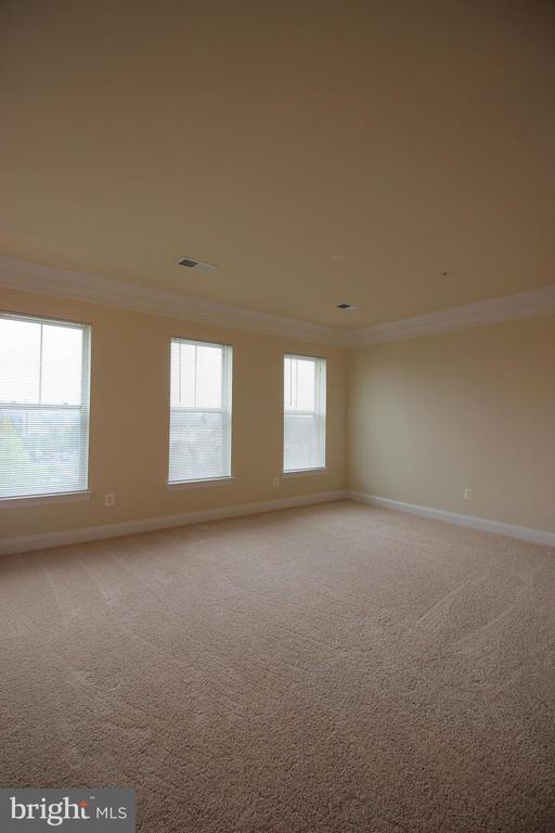 23802 Catawba Hill Dr in Clarksburg, MD - Building Photo - Building Photo