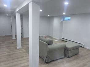 1007 Russell St, Unit One bedroom in Franklin Square, NY - Building Photo - Building Photo