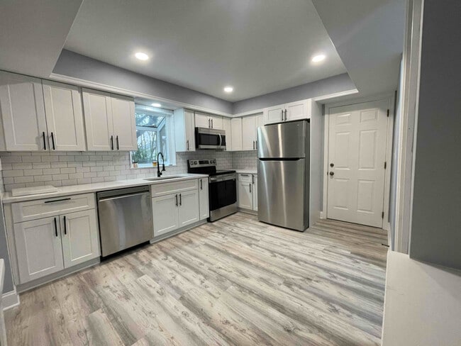 1907 Mt Hope Ct in Hanover, MD - Foto de edificio - Building Photo