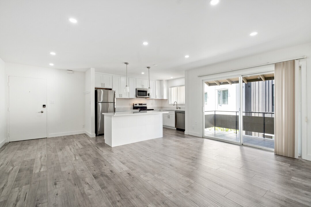 908 Rich Ave in Mountain View, CA - Building Photo