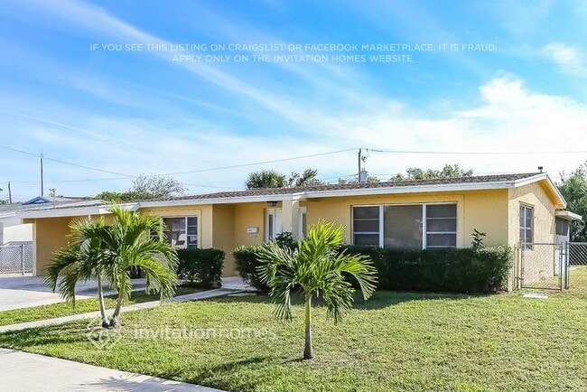 1302 W Broward St in Lantana, FL - Building Photo - Building Photo