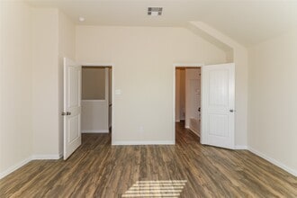 802 Desoto Dr in Richmond, TX - Foto de edificio - Building Photo