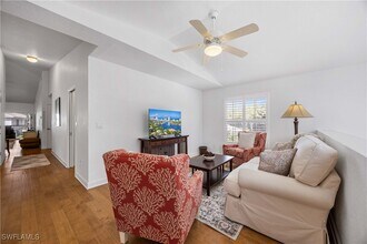 7050 Barrington Cir in Naples, FL - Building Photo - Building Photo