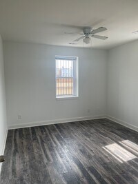 1847 Druid Hill Ave photo'