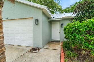 644 Carnival Terrace in Sebastian, FL - Building Photo - Building Photo