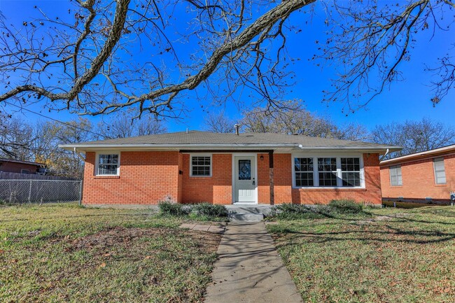 property at 1309 Magnolia St