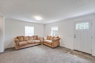 1480 Gulley River Rd in Harrogate, TN - Building Photo - Building Photo