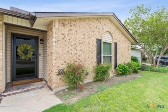 4801 Calle Nogal in Temple, TX - Foto de edificio - Building Photo