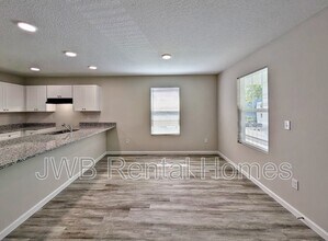 2127 Lewis St in Jacksonville, FL - Building Photo - Building Photo