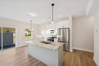 3415 Douglas Dr N in Crystal, MN - Building Photo - Building Photo