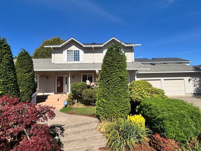 property at 1150 SE Polk Cir