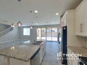 4837 W Leodra Ln in Phoenix, AZ - Building Photo - Building Photo