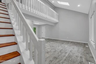 916 W Commodore Blvd in Jackson, NJ - Building Photo - Building Photo