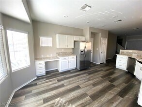 5968 Salinas Canyon Ave in Las Vegas, NV - Building Photo - Building Photo