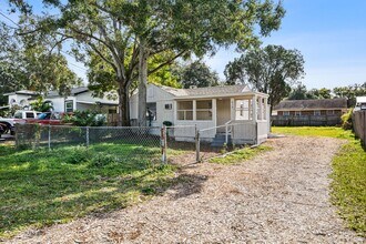 629 Woodlawn St in Clearwater, FL - Building Photo - Building Photo