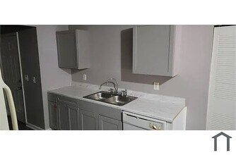 Room in Duplex on Glenwoods Dr in Riverdale, GA - Building Photo - Building Photo