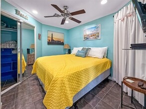 9520 Seawall Blvd in Galveston, TX - Foto de edificio - Building Photo