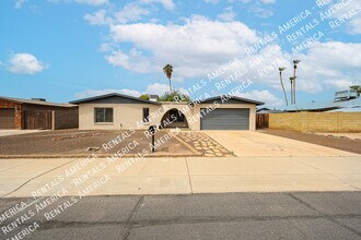 10642 N 47th Dr in Glendale, AZ - Building Photo - Building Photo