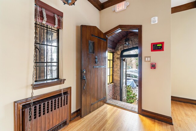 2314 Palisade Ave in Weehawken, NJ - Building Photo - Building Photo