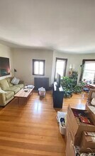 72 Thurston St, Unit 2A in Somerville, MA - Building Photo - Building Photo