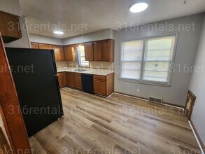 1742 N Pennsylvania Ave in Wichita, KS - Building Photo - Building Photo