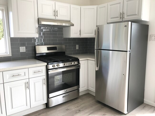 6856 Quakertown Ave, Unit 2