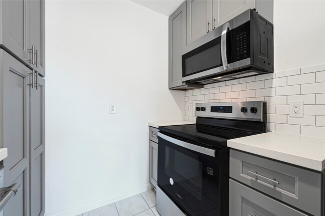 property at 5718 Eskridge St