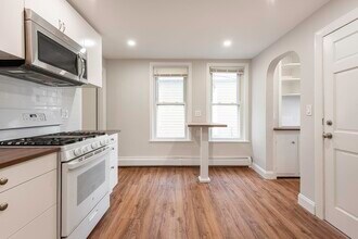 106 Byron St in Boston, MA - Building Photo - Building Photo