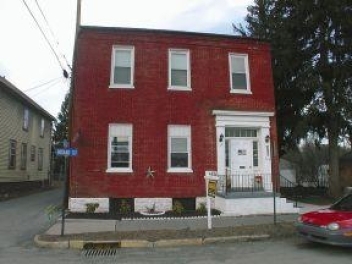 144 Broad St in Hollidaysburg, PA - Building Photo