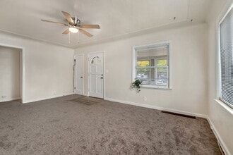 1994 Macon St in Aurora, CO - Building Photo - Building Photo