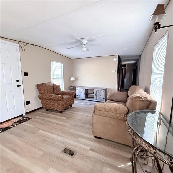 19506 K Sharp Ln in Covington, LA - Foto de edificio - Building Photo