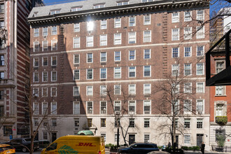 53 E 66th St in New York, NY - Building Photo - Building Photo