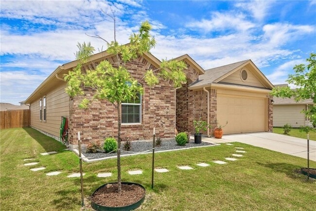 11916 Riparian Rd in Manor, TX - Building Photo - Building Photo