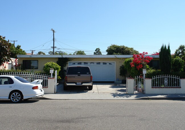 820-826 Jane Dr in Port Hueneme, CA - Building Photo - Building Photo