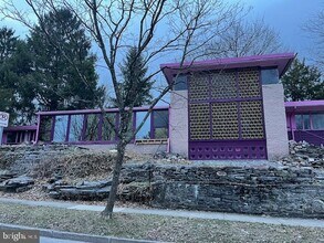 201 W Prospect Ave in State College, PA - Building Photo - Building Photo