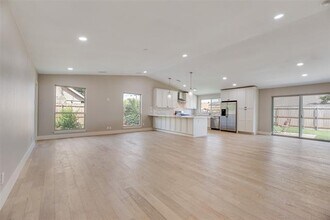 1101 Hadrian Ct in Irving, TX - Building Photo - Building Photo