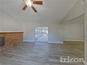 1930 Blue Heron Way in Palm Harbor, FL - Building Photo - Building Photo