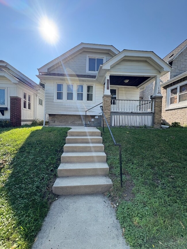 1219 S 50th St in West Milwaukee, WI - Building Photo - Building Photo