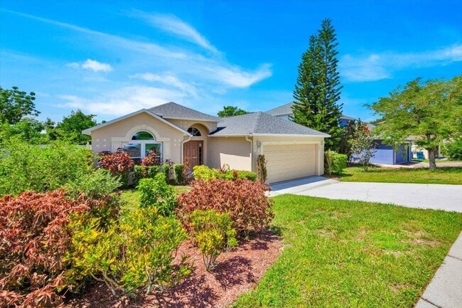 1065 Ronlin St in Haines City, FL - Building Photo - Building Photo