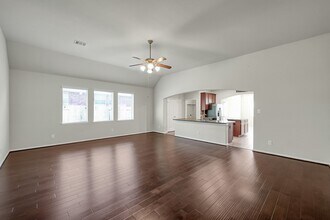 30119 Saw Oaks Dr in Magnolia, TX - Building Photo - Building Photo