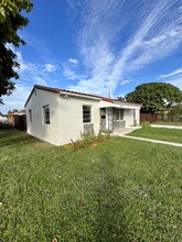 641 SW 71st Pl in Miami, FL - Building Photo - Building Photo