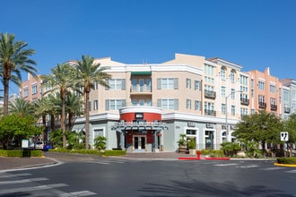 The District Condominiums in Henderson, NV - Building Photo - Building Photo