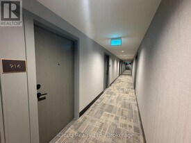 20 All Nations Dr in Brampton, ON - Building Photo